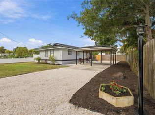 11985 Murray Ave, Seminole, FL 33778