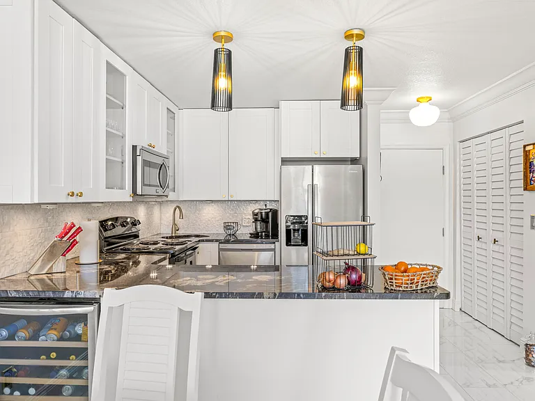 2400 S Ocean Dr #913 — Photo 4