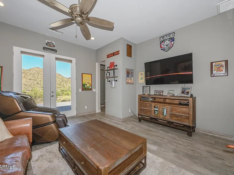 5861 E Cloud Rd — Photo 42