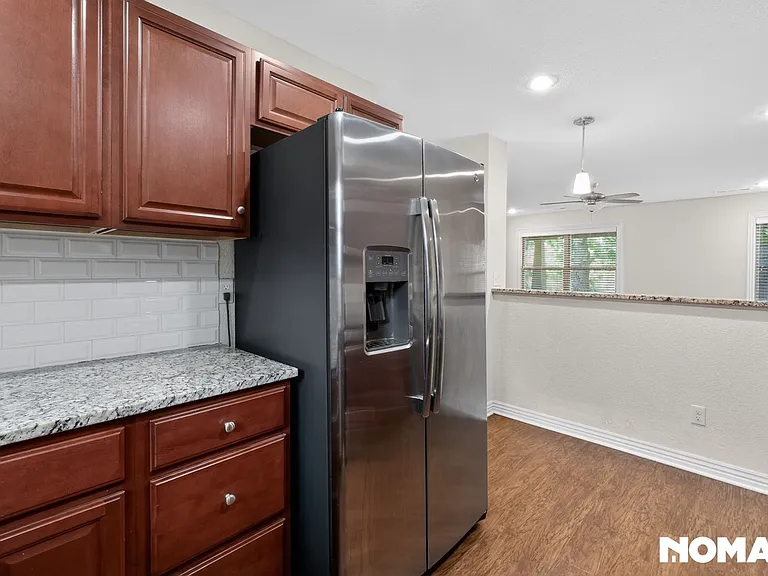 2088 E Custer Ln — Photo 18