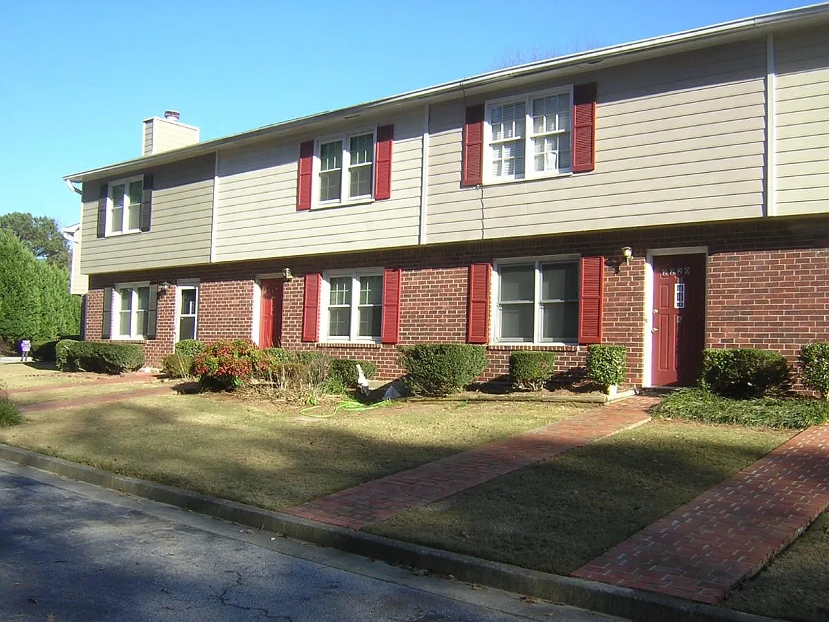 2 bed, 2.5 bath, 1260 sqft, $1,595 — Photo 3