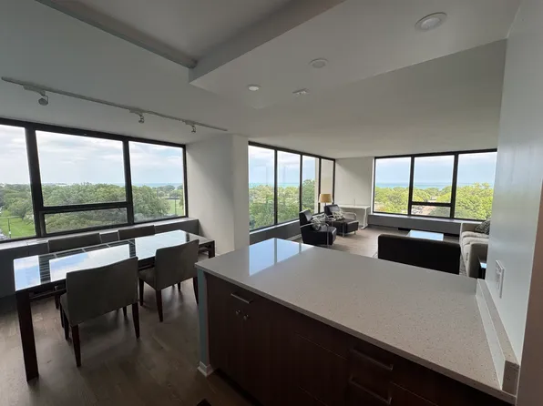 2800 N Lake Shore Dr, Chicago, IL