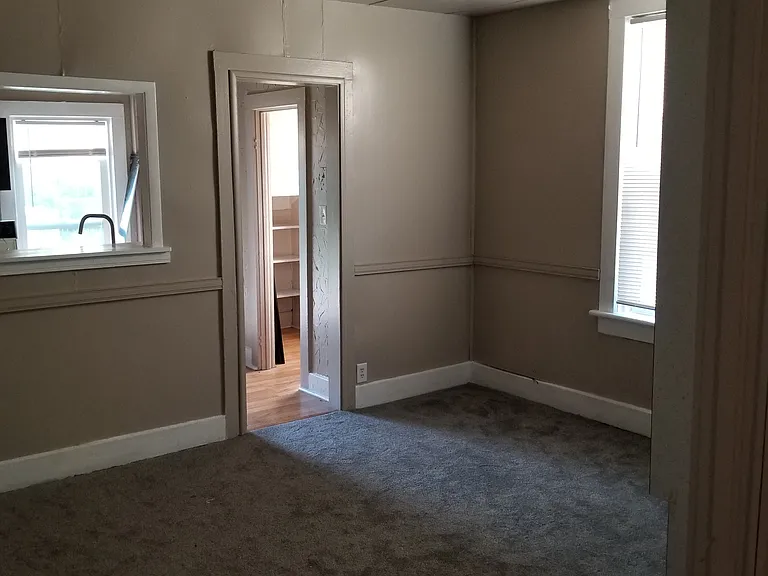 2517A S Delaware Ave — Photo 5
