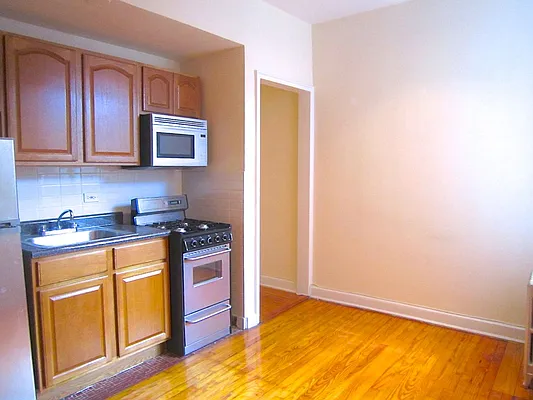 Rented by City Connections Realty | media 23