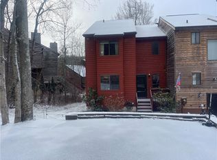 68 Meadowlark Ln, Woodridge, NY 12789