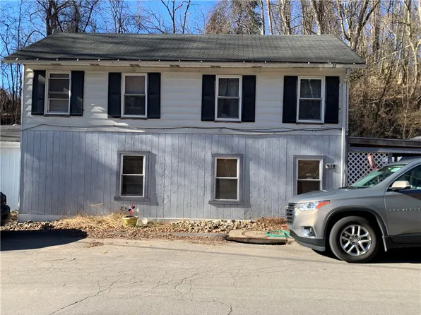 519 Amblers Ln, West Mifflin, PA 15122
