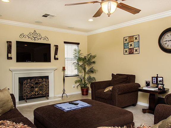 4th image of 7866 Hall Ave