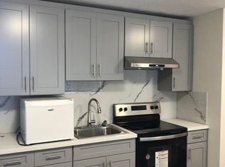 1124 El Camino Real, San Carlos, CA 94070