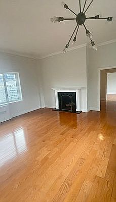 3rd image of 165 E 65th St