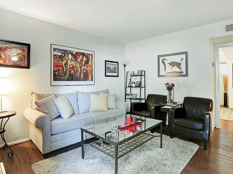 1222 Welch St #2 — Photo 1