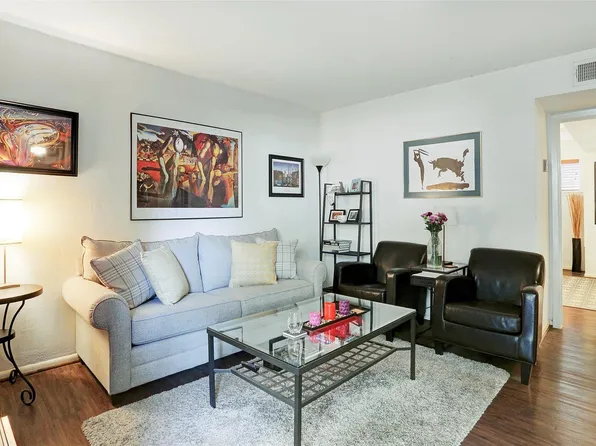 1222 Welch St APT 2, Houston, TX 77006