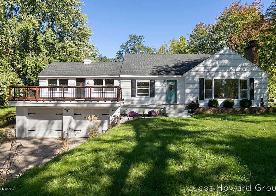 1st image of 3044 Jeanlin Dr SE