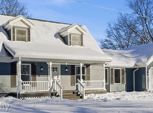 8680 Oakhill Rd, Clarkston, MI 48348