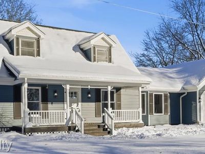8680 Oakhill Rd, Clarkston, MI, 48348