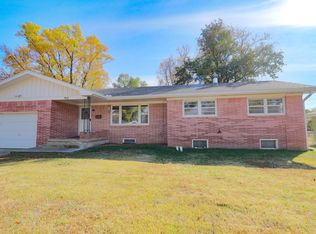 921 Mulberry St, Junction City, KS 66441