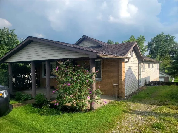 1205 McClellandtown Rd, Mc Clellandtown, PA 15458