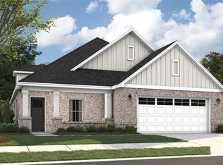 1709 Hidden Lakes Dr, Opelika, AL 36801