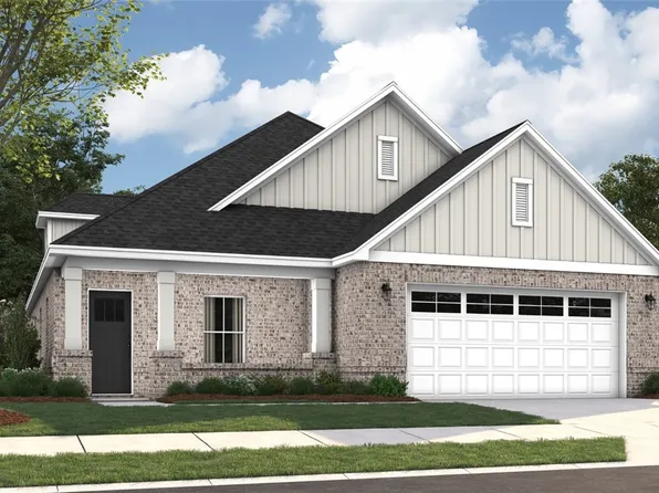 1709 Hidden Lakes Dr, Opelika, AL 36801