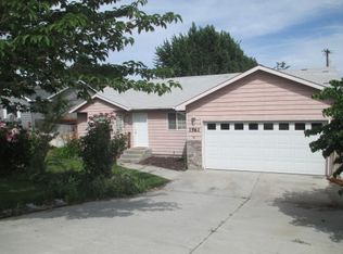1561 NE 11th St, Benton City, WA 99320