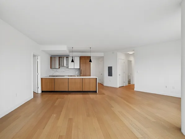 420 East 54th Street image 6 of 39