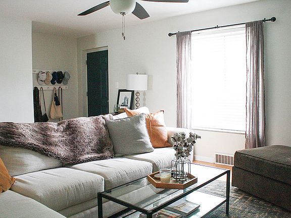 Spacious living room