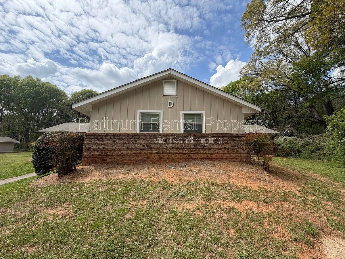 Building Photo - 1512 Waverly Way #D-2