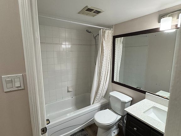 3rd image of 24 Hanover Rd #406