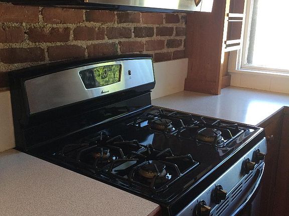 Gas stove