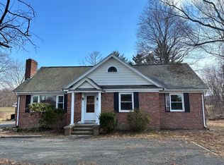 211 Russell St, Hadley, MA 01035