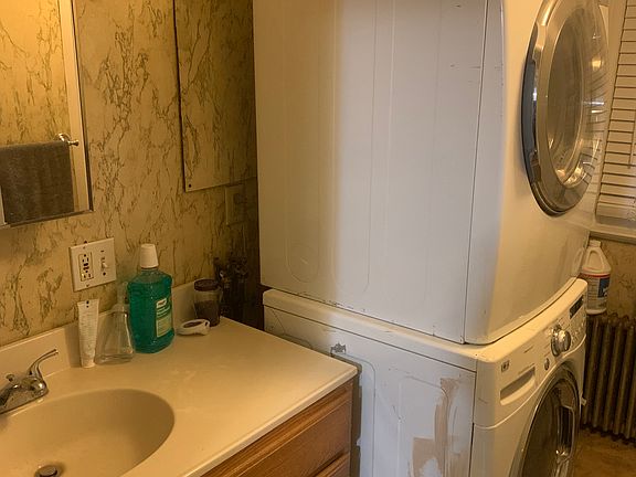 3rd image of 94 Hill St #96