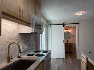 230 13th Avenue Pl NW #16, Hickory, NC 28601
