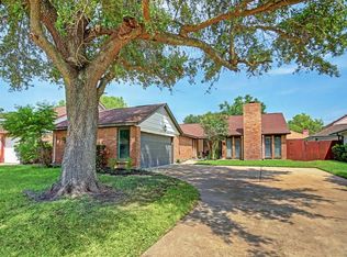 6206 Maywood Forest Dr, Houston, TX 77088
