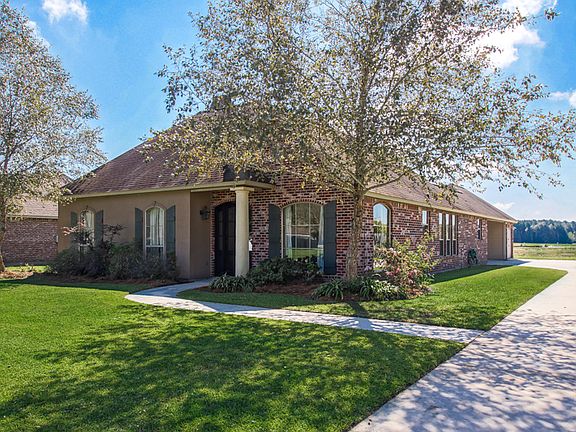 2nd image of 10134 Garden Oaks Ave