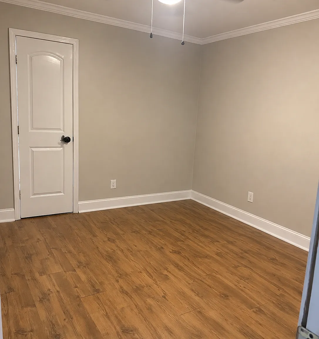 4 bed, 1292 sqft, $1,600 — Photo 3
