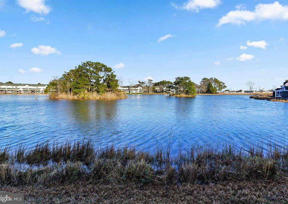 1st image of 37977 Pelican Ln Unit 277