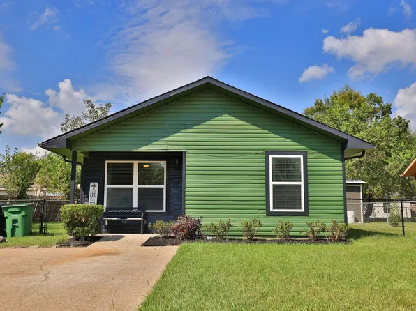 9815 Caballero Dr, Houston, TX 77078