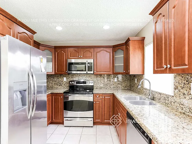 13440 SW 24th St — Photo 7