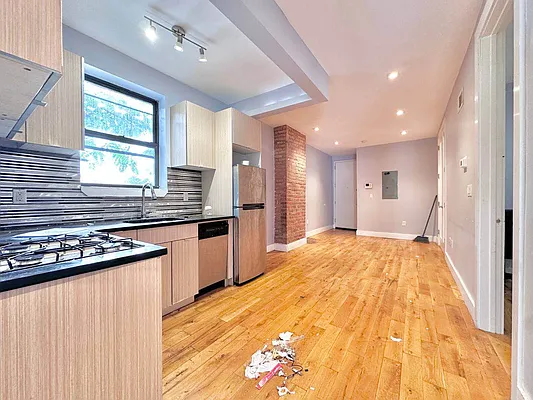 Rented by Doorway NYC, LLC | media 13