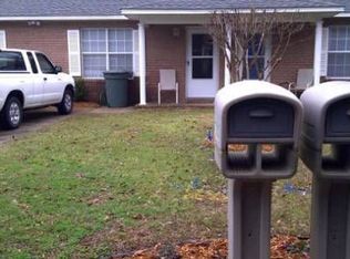 200 Maple Oaks Dr #B, Pensacola, FL 32534