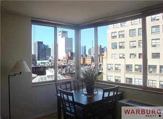 Rented by Warburg | media 33