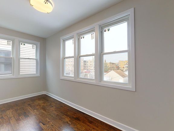 2nd image of 2036 W Estes Ave #1