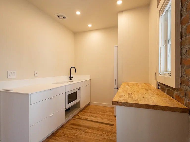 512 W Fillmore St #9 — Photo 4
