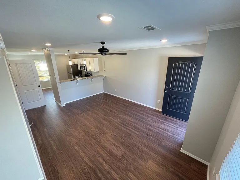 Royal Ridge Holdings — Photo 5