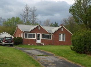 101 Risley Cir, Glen Lyn, VA 24093