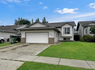 3102 S 65th Ave, Lloydminster, AB T9V 3G9
