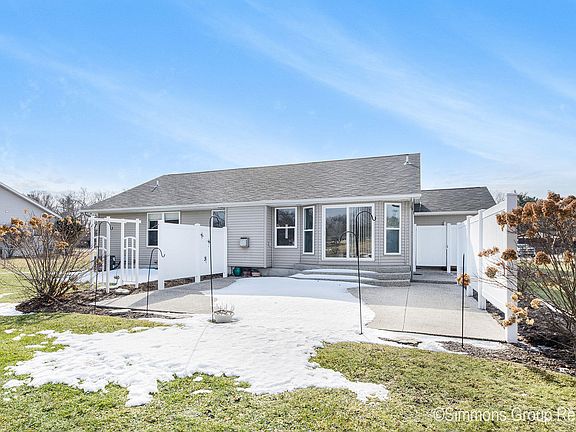 4th image of 8816 Hebert Dr
