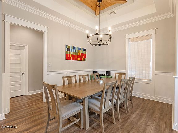 3rd image of 215 Whispering Meadows Rd