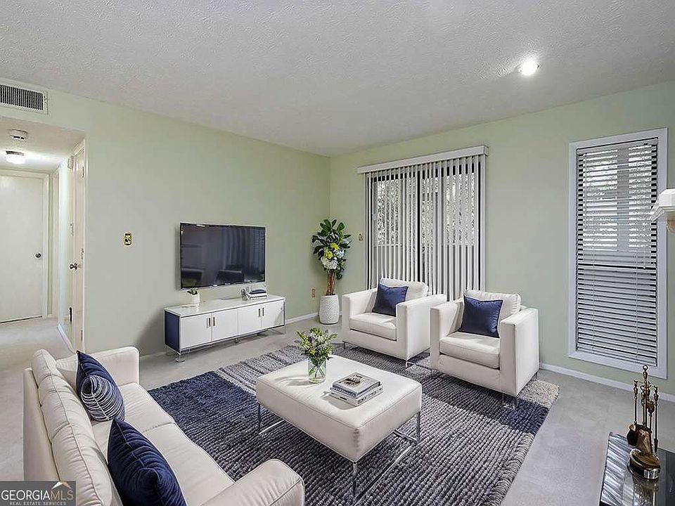 1st image of 1316 Wynnes Ridge Cir SE