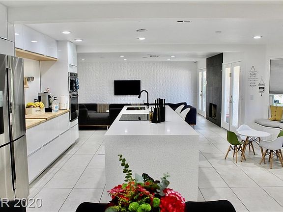 2nd image of 2820 Whispering Wind Dr