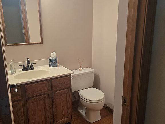 3rd image of 4403 Jordan Ct